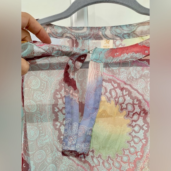 Beautiful semi transparent India style print blouse - Picture 7 of 8